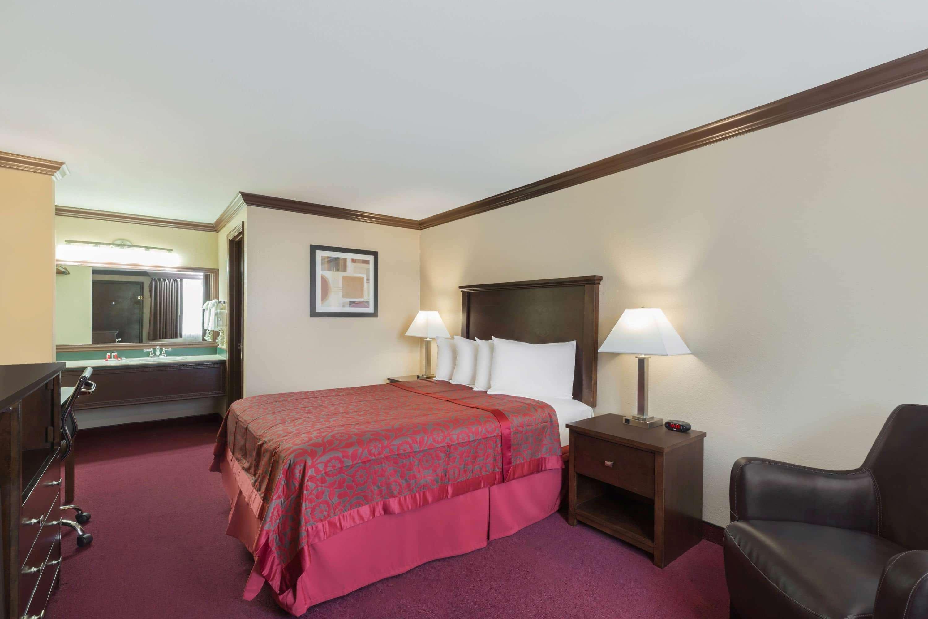 Days Inn By Wyndham Auburn Extérieur photo
