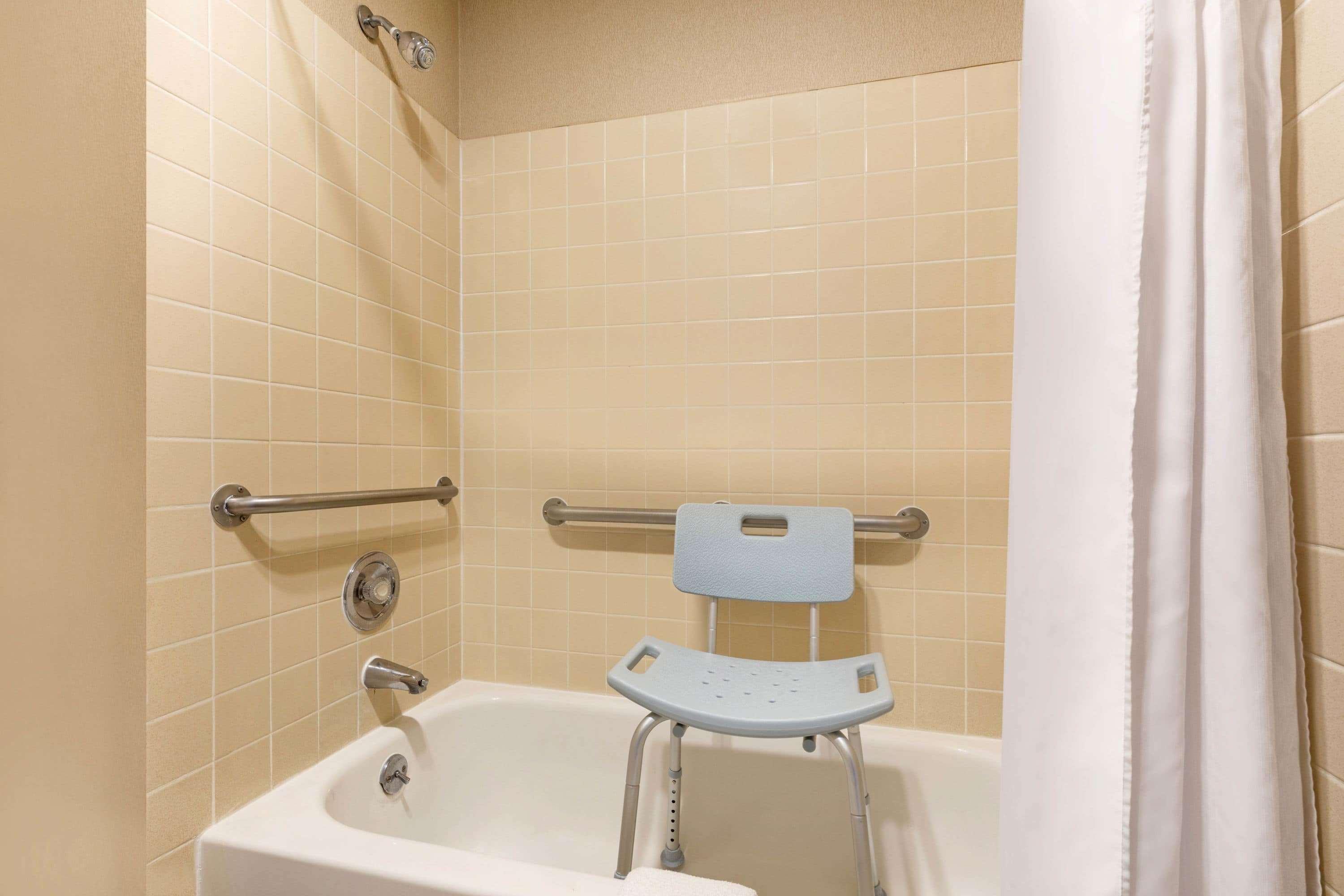 Days Inn By Wyndham Auburn Extérieur photo