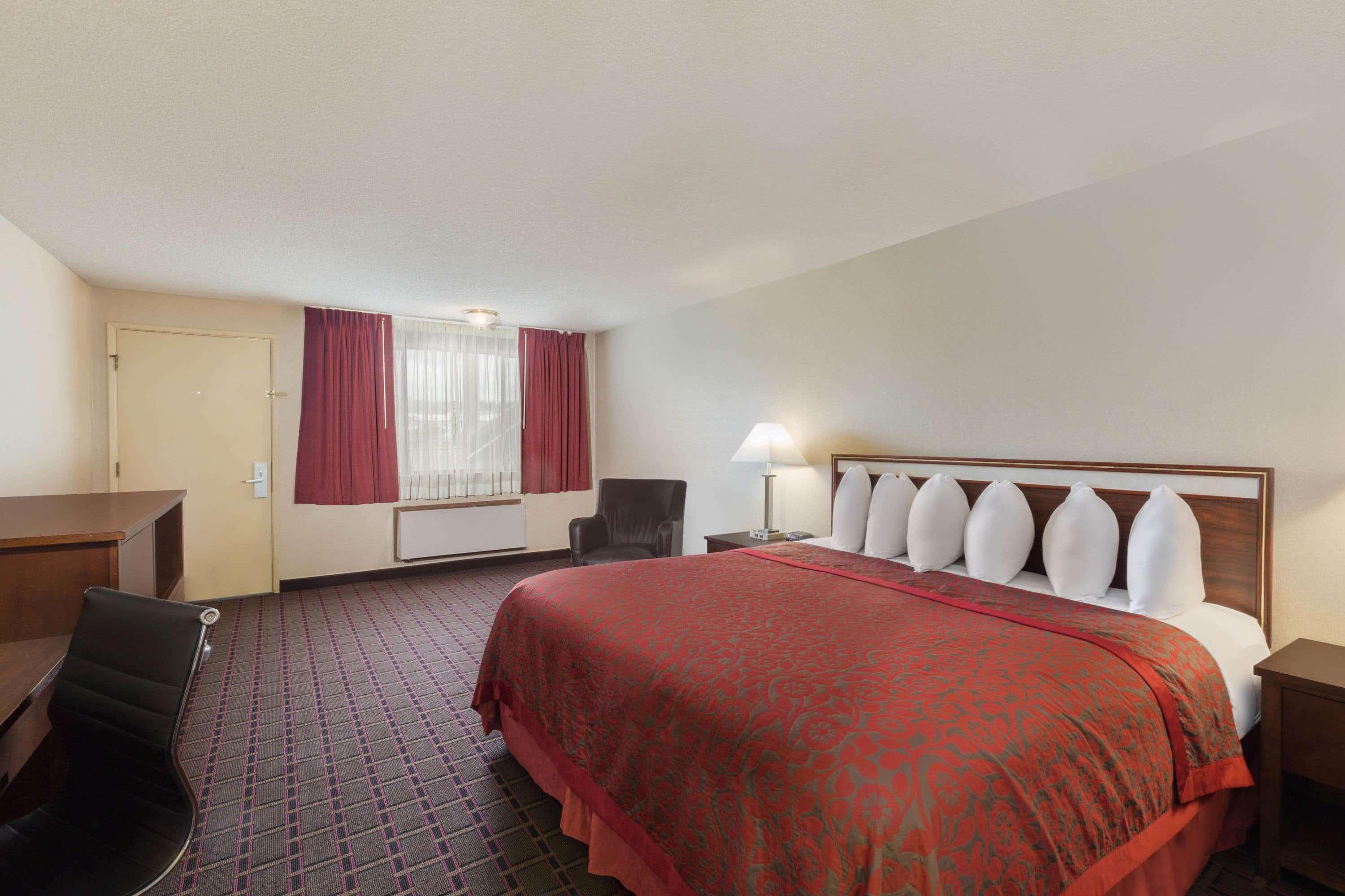 Days Inn By Wyndham Auburn Extérieur photo