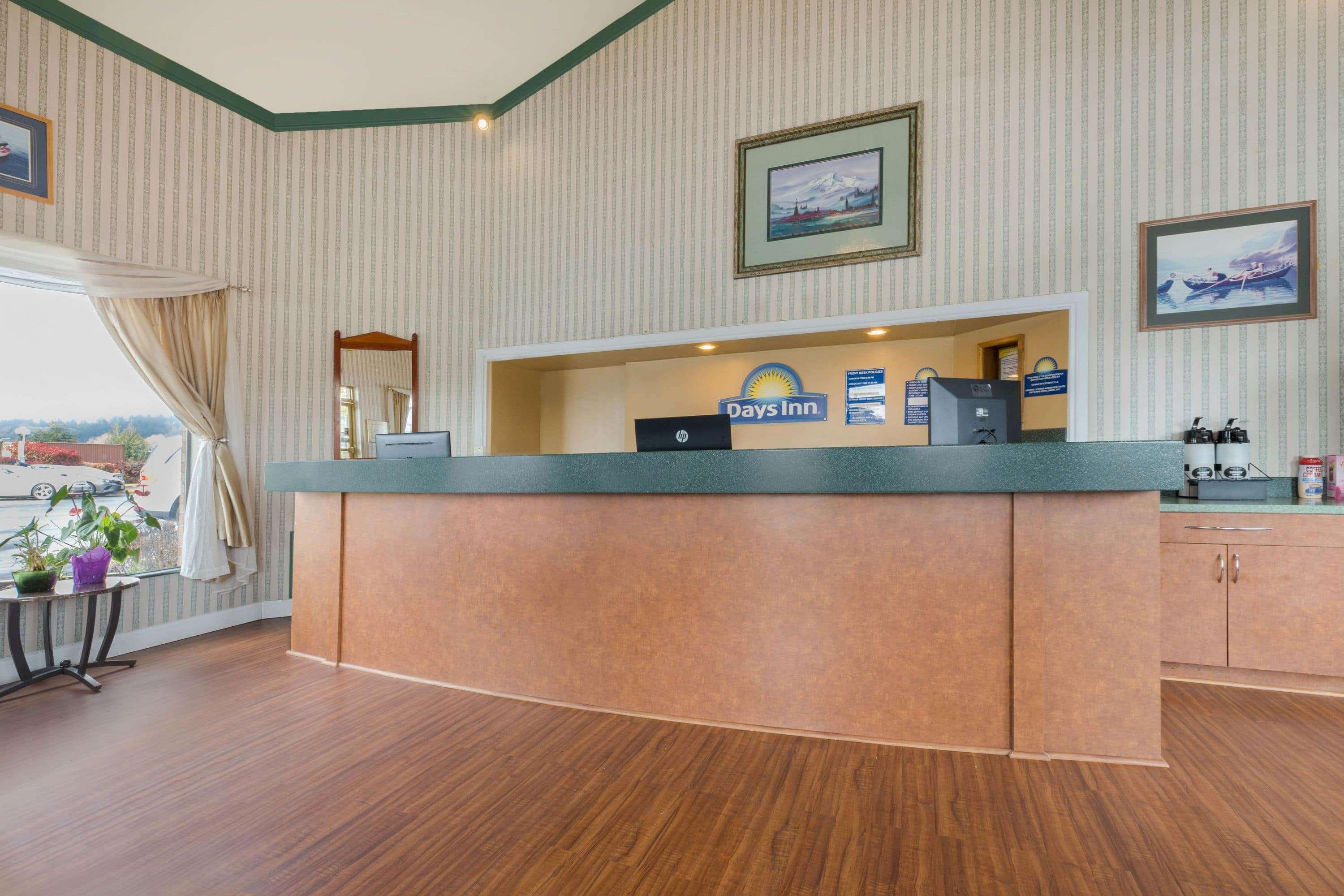 Days Inn By Wyndham Auburn Extérieur photo