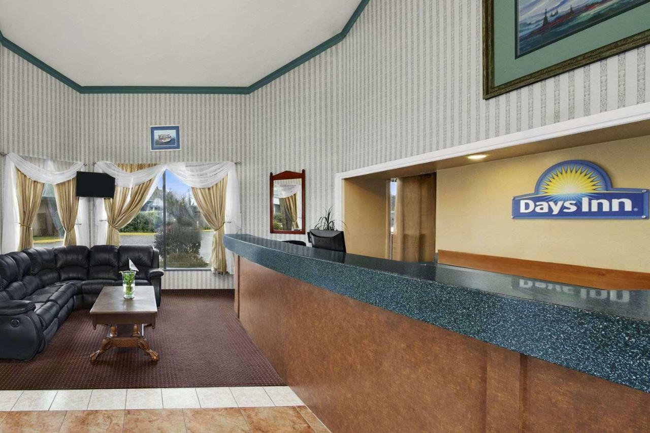 Days Inn By Wyndham Auburn Extérieur photo
